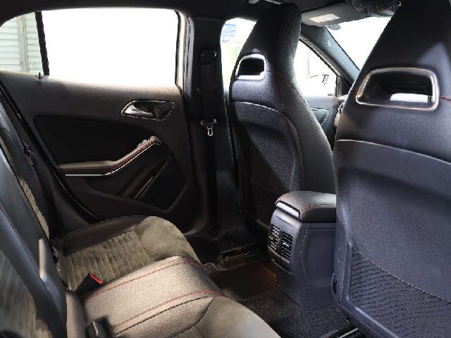 Mercedes Benz GLA-CLASS 2015-02 196700-13