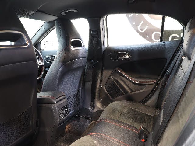 Mercedes Benz GLA-CLASS 2015-02 196700-3