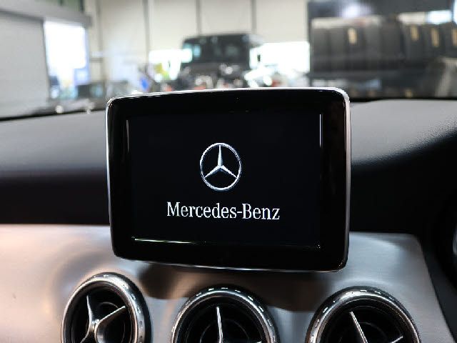 Mercedes Benz GLA-CLASS 2015-02 196700-9