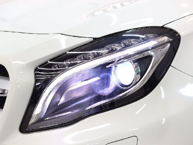 Mercedes Benz GLA-CLASS 2015-02 196700-19
