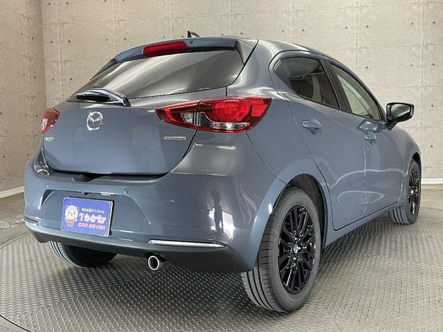 Mazda MAZDA2 2022-12 28431-1