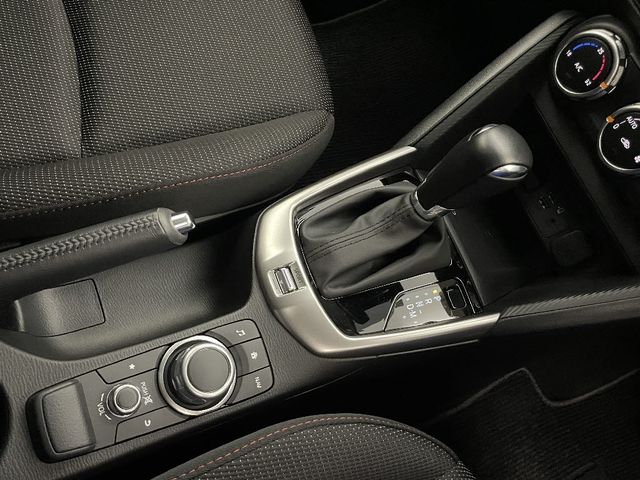 Mazda MAZDA2 2022-12 28431-19