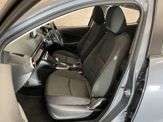Mazda MAZDA2 2022-12 28431-5
