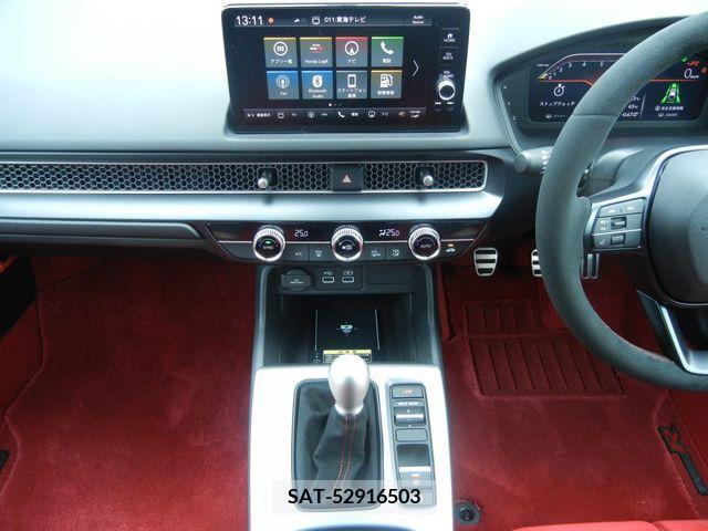 Honda CIVIC 2023-04 203156-12