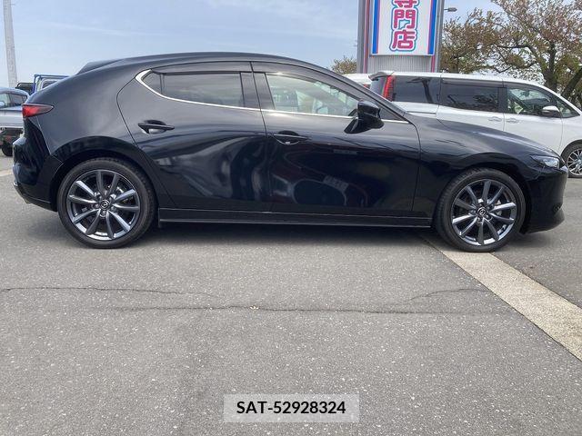 Mazda MAZDA3 2022-03 374847-4