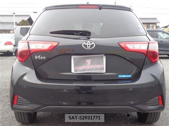 Toyota VITZ 2017-03 308712-5