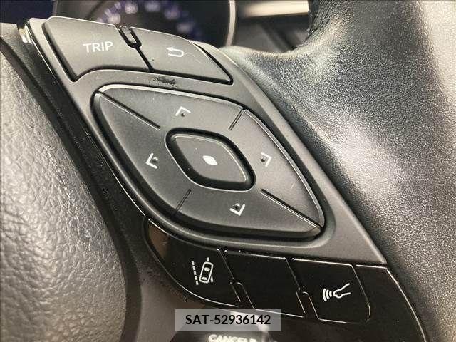 Toyota C-HR 2019-12 357849-7
