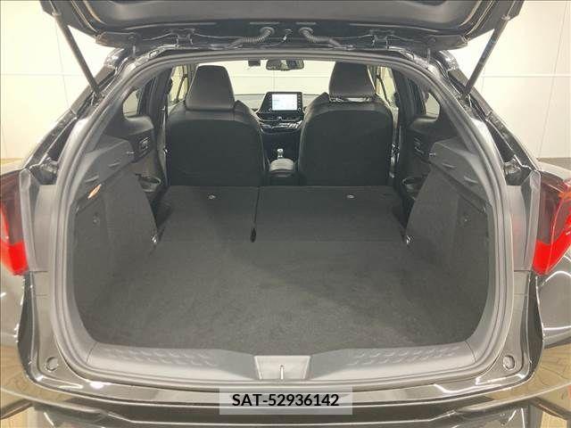 Toyota C-HR 2019-12 357849-13