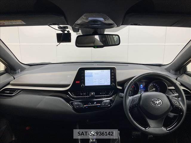 Toyota C-HR 2019-12 357849-1