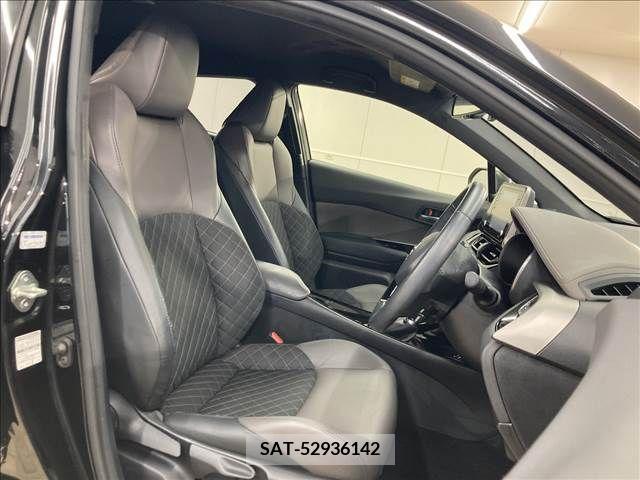 Toyota C-HR 2019-12 357849-11
