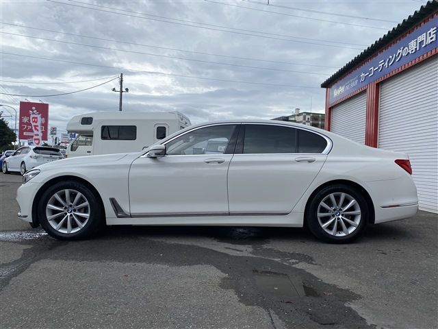 Bmw 7 SERIES 2018-06 5854-3