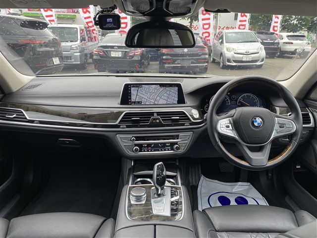 Bmw 7 SERIES 2018-06 5854-18