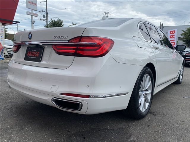 Bmw 7 SERIES 2018-06 5854-6
