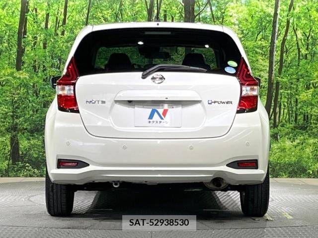 Nissan NOTE 2019-04 305491-15