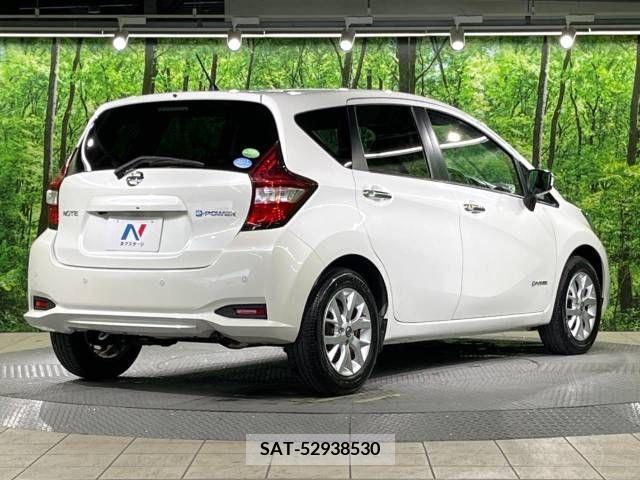 Nissan NOTE 2019-04 305491-17