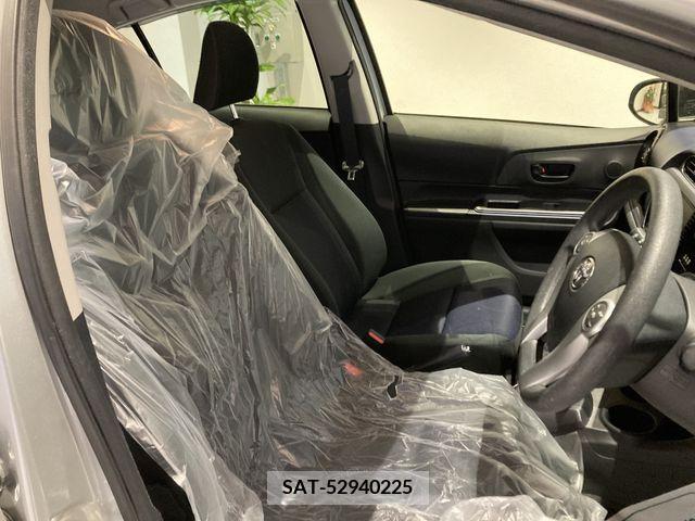 Toyota AQUA 2015-02 248255-11