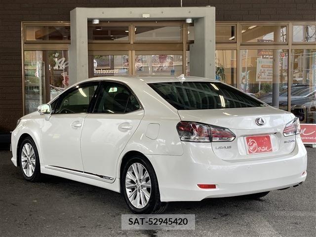 Lexus HS 2013-08 387693-3