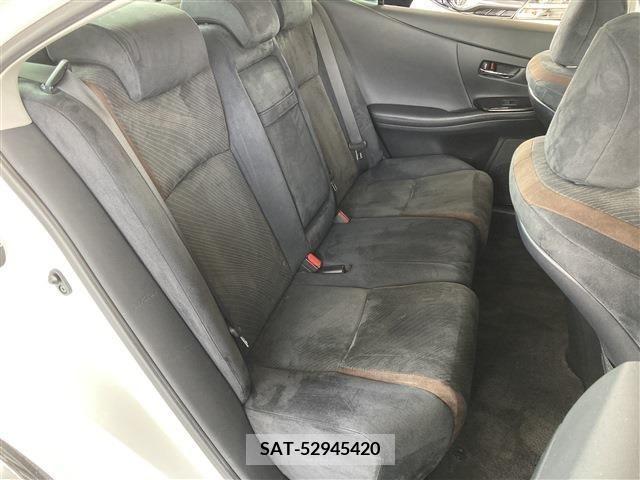 Lexus HS 2013-08 387693-11