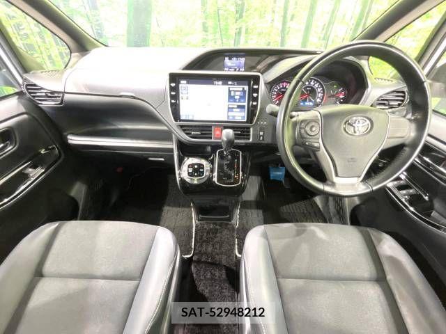 Toyota NOAH 2019-12 336322-1