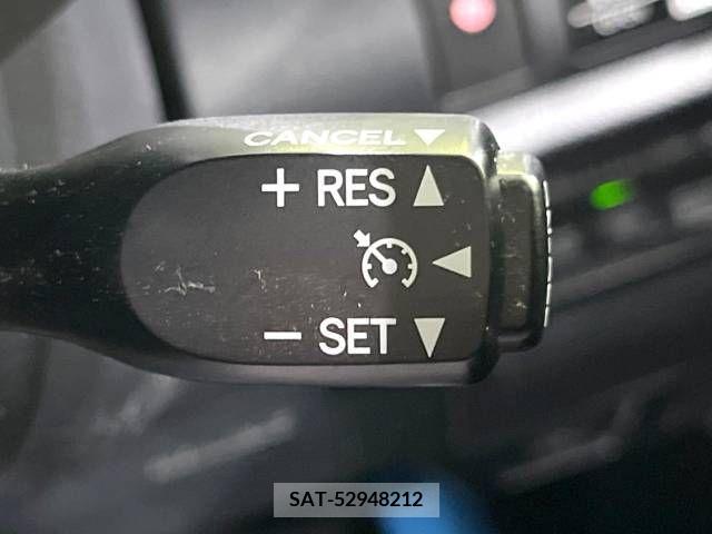 Toyota NOAH 2019-12 336322-5