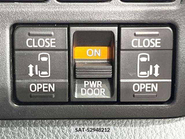 Toyota NOAH 2019-12 336322-3
