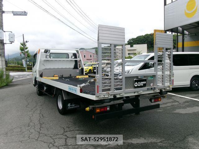 Mitsubishi CANTER 2021-06 302619-2