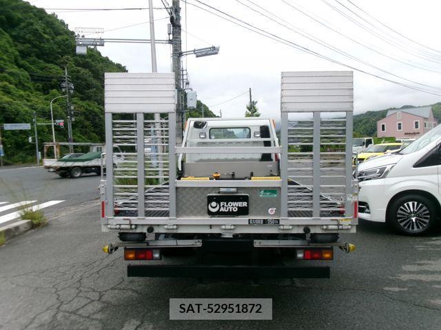Mitsubishi CANTER 2021-06 302619-8