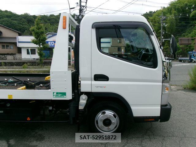 Mitsubishi CANTER 2021-06 302619-6