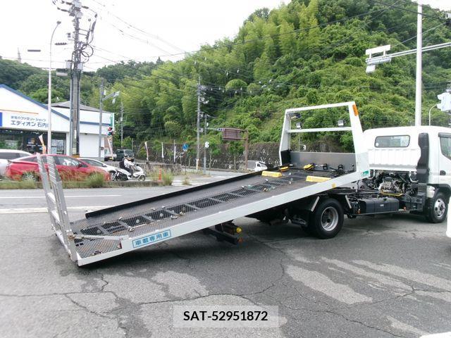 Mitsubishi CANTER 2021-06 302619-13