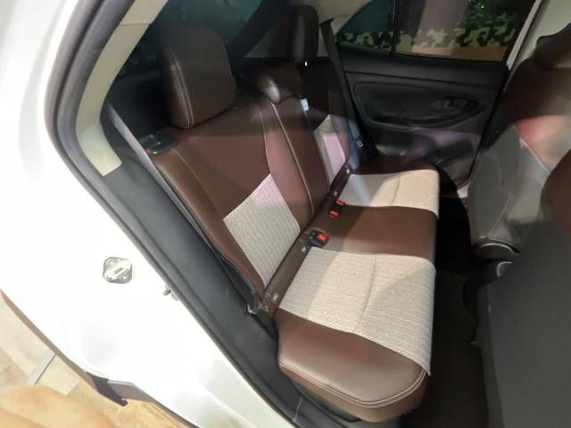 Toyota YARIS CROSS 2021-01 27645-9