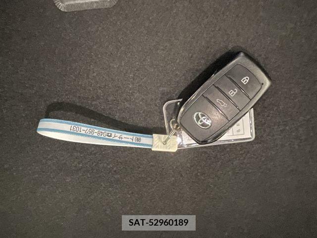 Toyota PRIUS 2023-09 282081-24