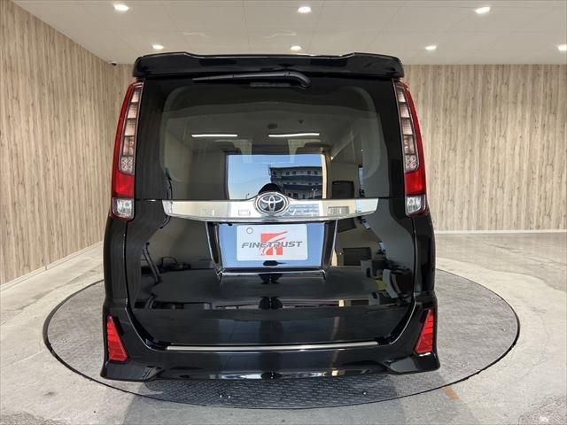 Toyota NOAH 2014-05 182768-5