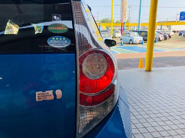Toyota AQUA 2014-05 8264-5