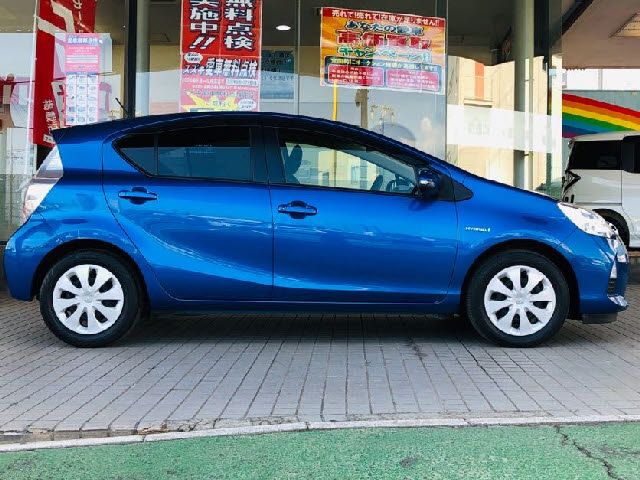 Toyota AQUA 2014-05 8264-4