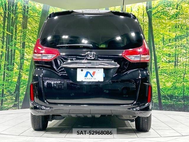 Honda FREED 2017-06 384482-15