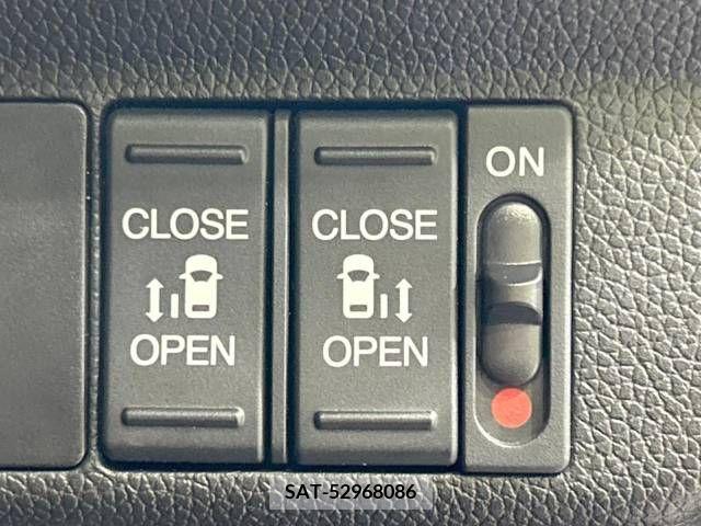 Honda FREED 2017-06 384482-3