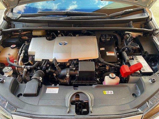 Toyota PRIUS 2019-04 27603-27