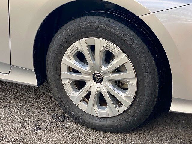 Toyota PRIUS 2019-04 27603-26