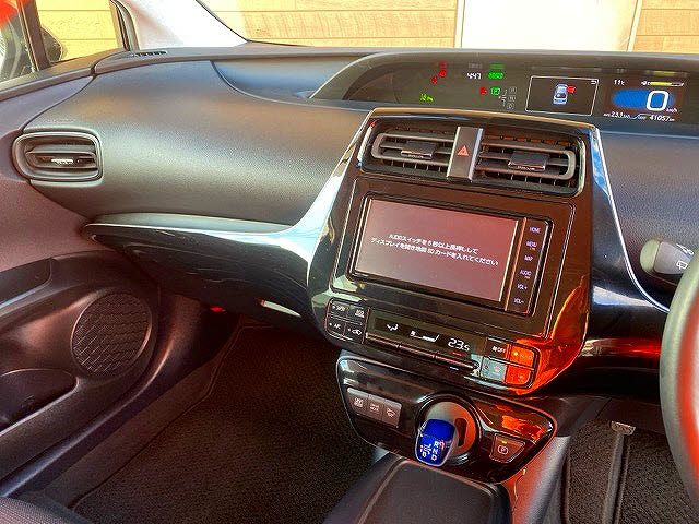 Toyota PRIUS 2019-04 27603-10