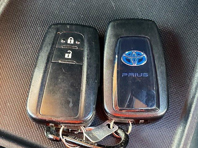 Toyota PRIUS 2019-04 27603-11