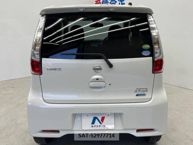 Nissan DAYZ 2013-09 255594-4