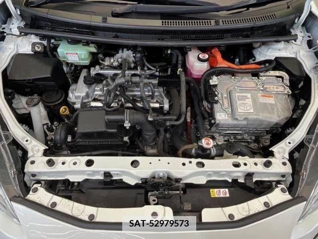 Toyota AQUA 2018-10 345613-18