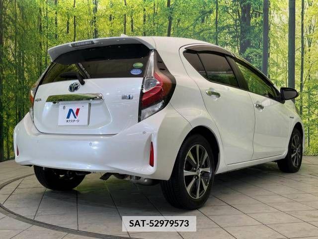 Toyota AQUA 2018-10 345613-17