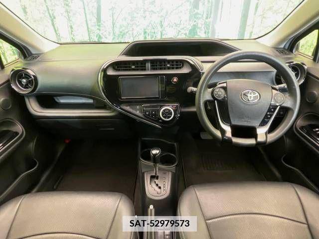 Toyota AQUA 2018-10 345613-1