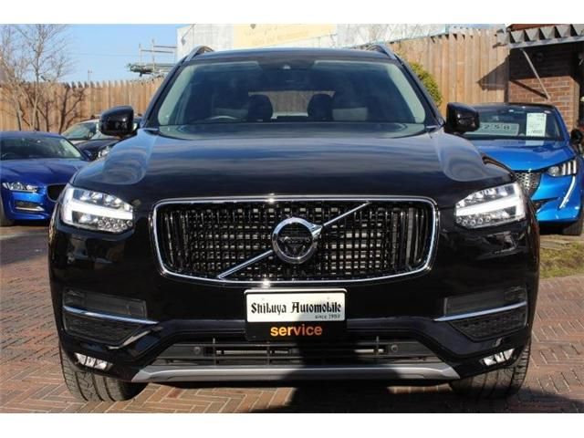 Volvo XC90 2018-09 1095-3
