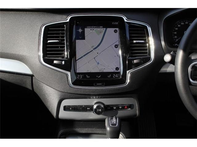 Volvo XC90 2018-09 1095-7