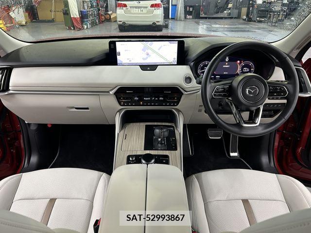 Mazda CX-60 2023-09 358780-5