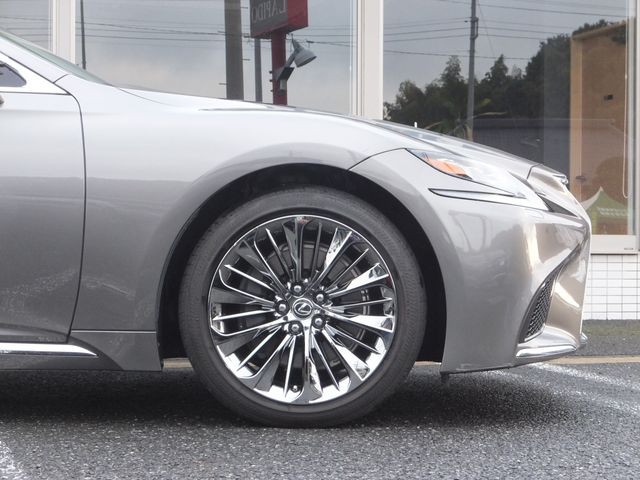Lexus LS 2018-02 16183-9