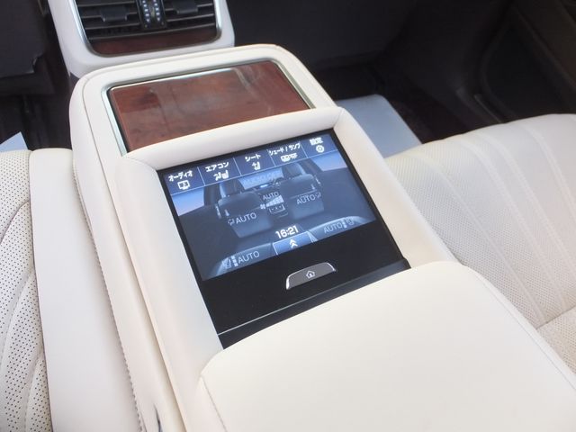 Lexus LS 2018-02 16183-27