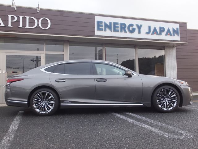 Lexus LS 2018-02 16183-8